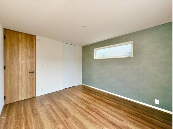 シンプルな内装は、飽きのこないデザインで統一し、落ち着いた雰囲気