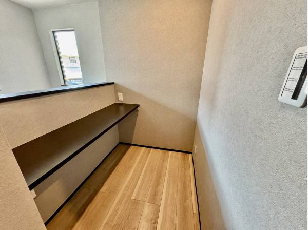 ２階には勉強スペース（ワークスペース）がありますよ！