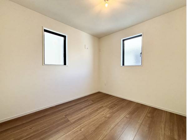 洋室は全部で3室ございます