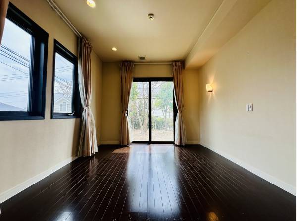 約11帖の主寝室