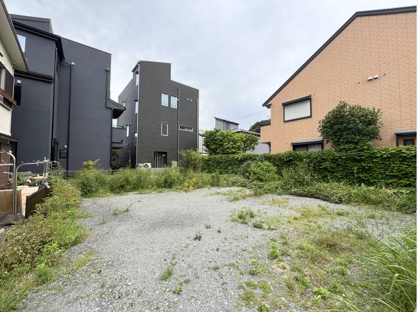 現状でも南西側に広いお庭を取れています