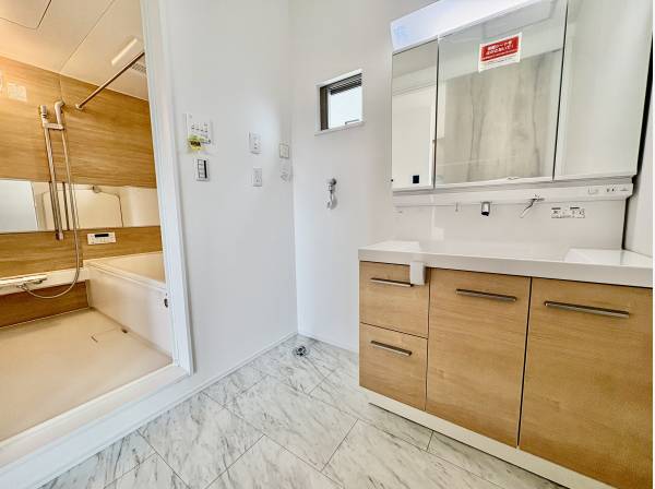 洗面台も大きくて広いですね。