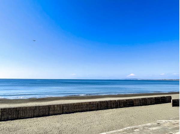 片瀬西浜海水浴まで自転車で8分 (約2.3ｋｍ)