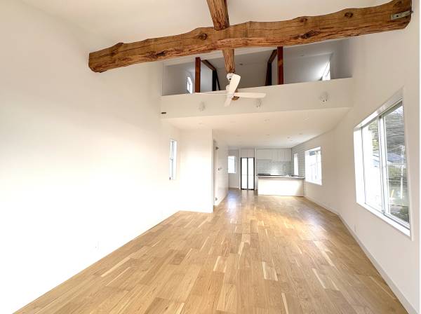 開放感溢れる吹抜リビング