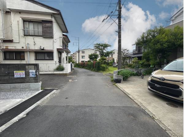前面道路は約4ｍ御座います！