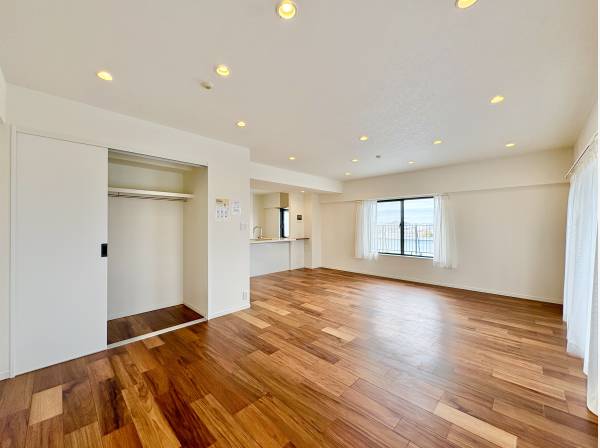 LDKには充分な採光もあり解放感も望めます