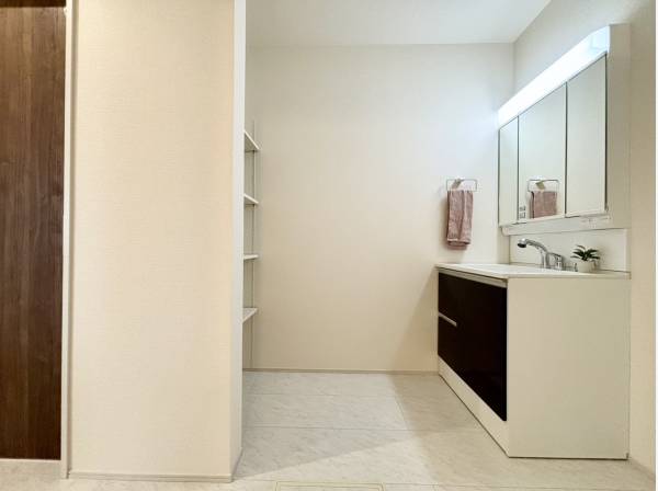 清潔感溢れるサニタリースペース