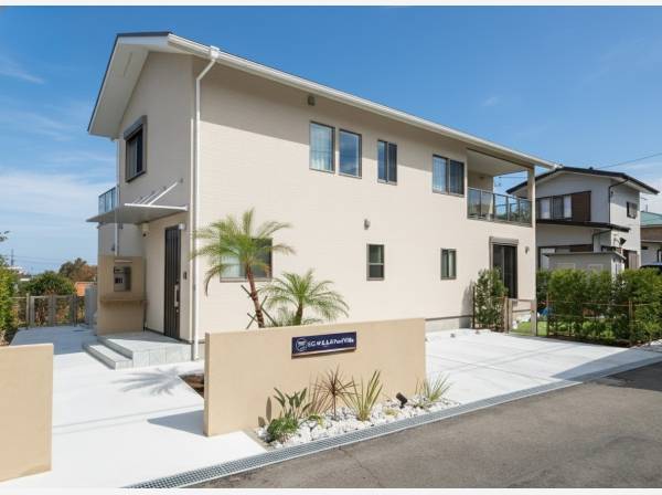 敷地内にはお車を3台駐車可能！（車種によります。）