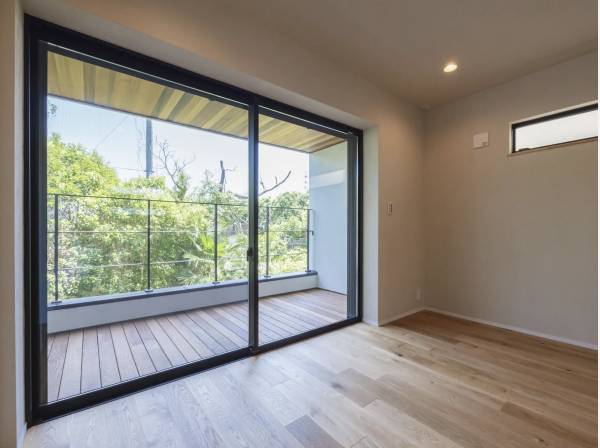 室内からもこれだけ開放感ある景色を望めます！