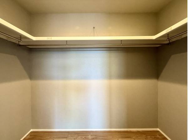 嬉しいウォークインクローゼット！