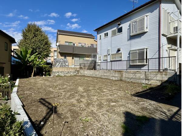閑静な住宅地です。土地面積は約37坪あります。