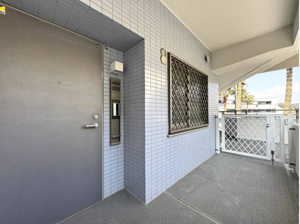 プライバシーを確保できる角住戸の物件です。