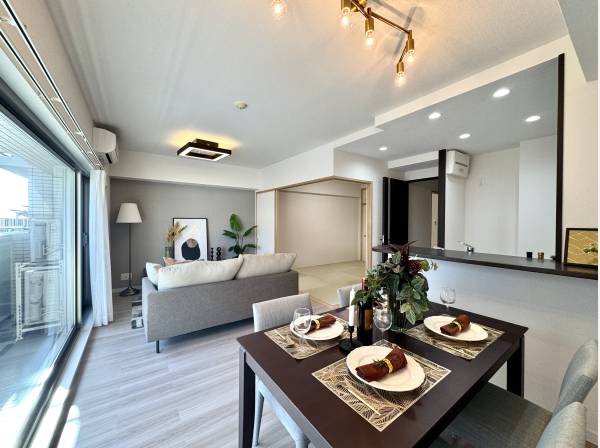 室内は新規リノベーション済