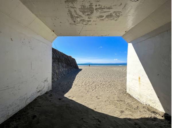 材木座海岸まで1900ｍ