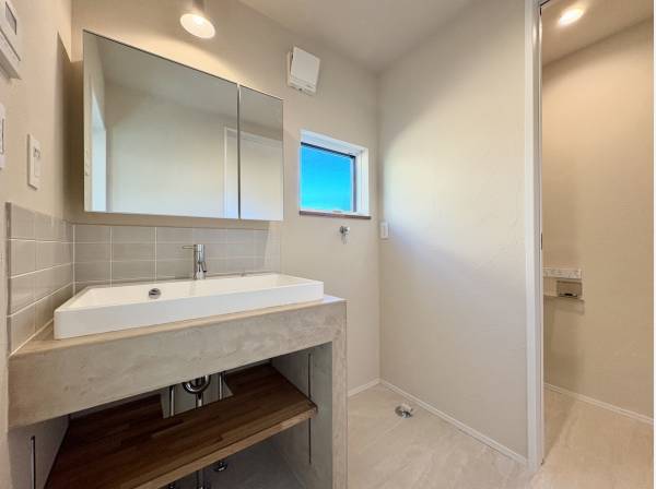 パウダールーム