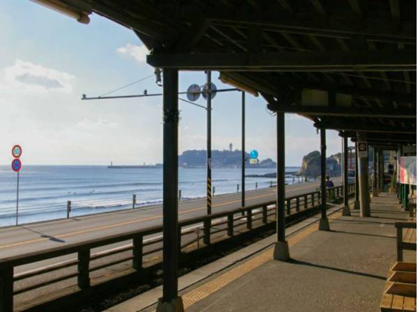 江ノ島電鉄「鎌倉高校前」駅から徒歩4分
