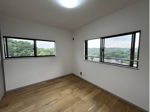 寝室は4部屋完備！