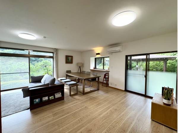 明るいリビングダイニングです