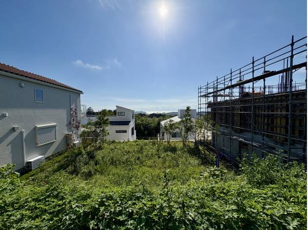 お好みのハウスメーカで建築可能です。