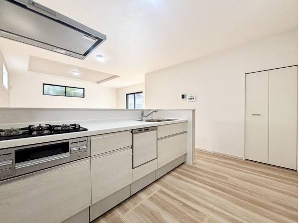 清潔感のあるキッチンスペース