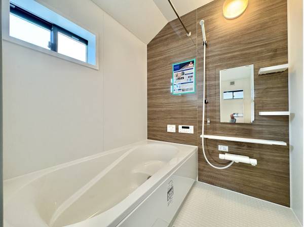 ゆっくりとお寛ぎいただける浴室です。