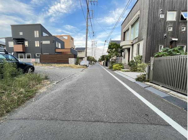 前面道路、建築条件はございません、お好みのハウスメーカーで建築できます