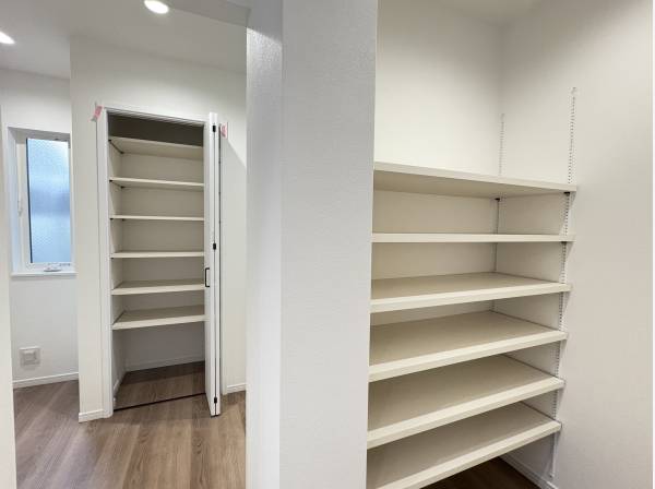 各スペースに収納もしっかりあります。