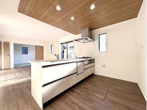 作業スペースの広いキッチン