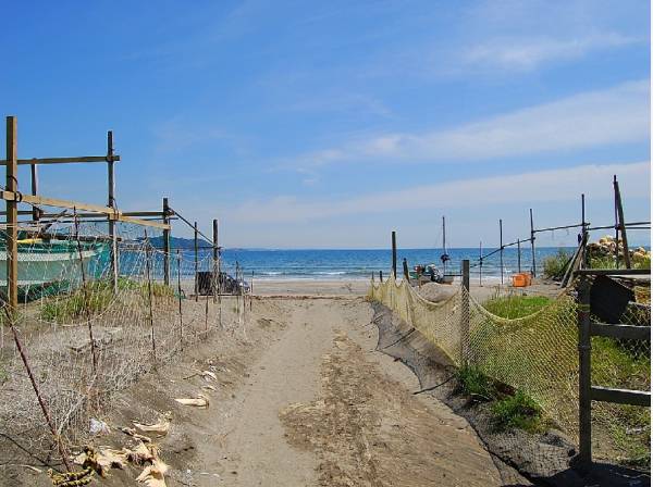 海まで約1100ｍ徒歩14分