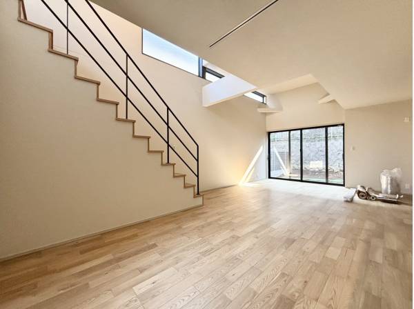 LDKは約21.4帖ございます。