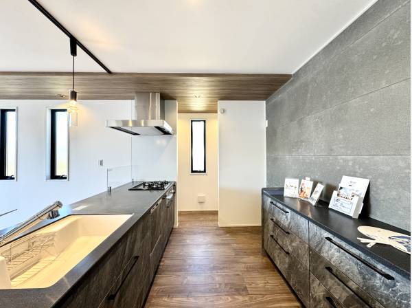 カップボード完備のキッチンセット