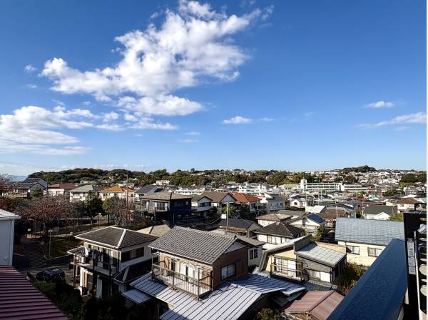 リビングからはご覧の眺望が広がります。