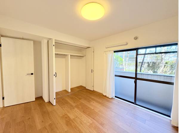 全洋室クローゼット付きです