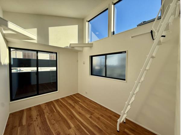 クローゼット完備の居室