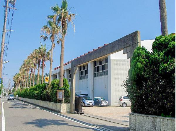 湘洋中学校まで約1,900ｍ