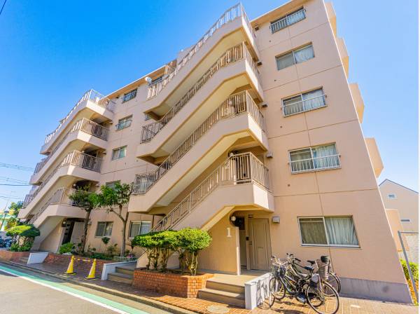 ３階のお部屋になります