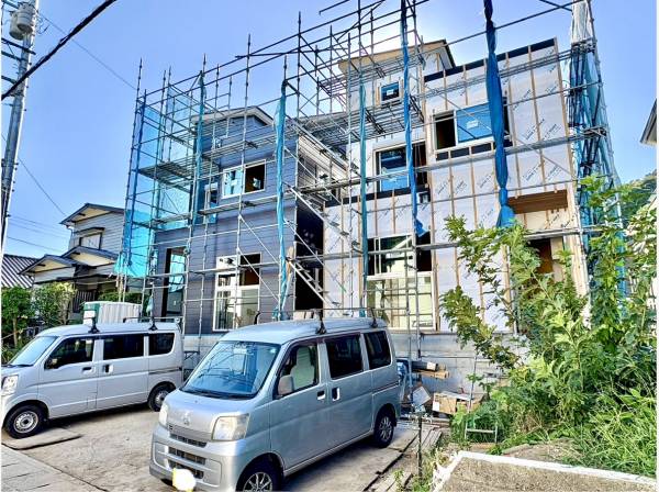 現地建築中の様子です。
