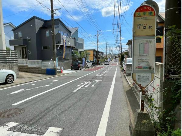 「太平橋」バス停まで通りを挟んで徒歩1分！
