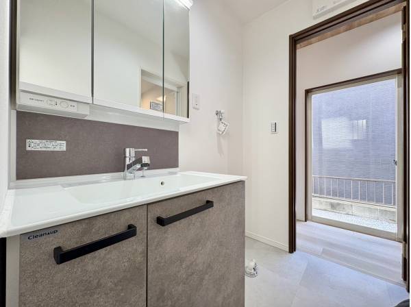 パウダールーム