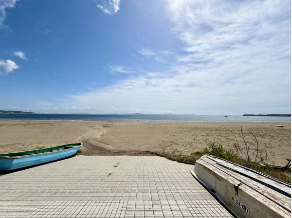 目の前は綺麗なビーチになっており、お庭感覚でビーチに行くことができます