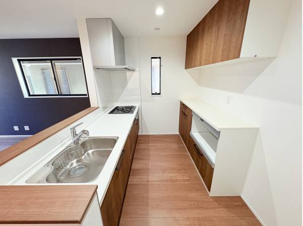 カップボード付きで料理動線も向上します！