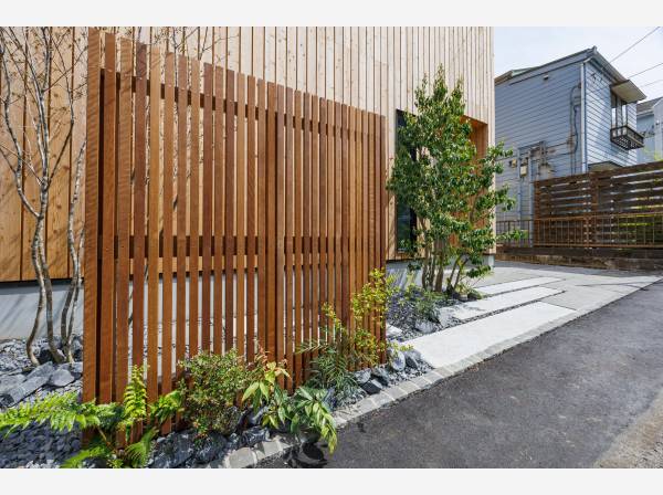 建物だけではなく外構にもこだわりを