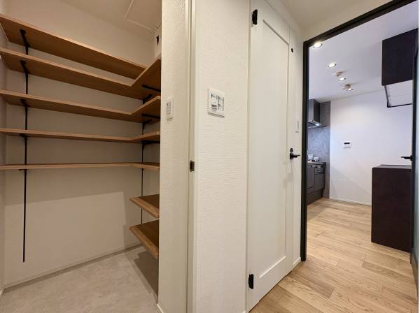 シューズインクローゼット完備の玄関