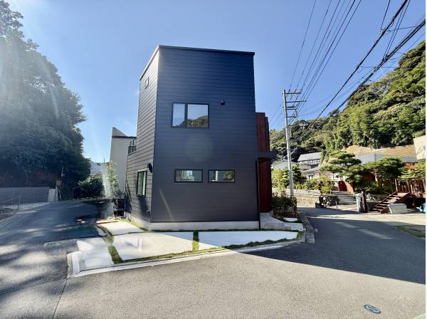 角地の開放的な立地