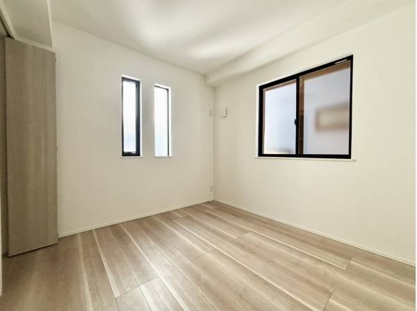 洋室は3部屋ございます
