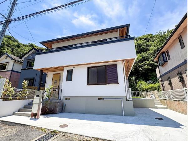 カースペースは2台分以上を確保しています