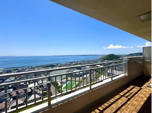 三浦海岸方面
湾曲に広がる眺め