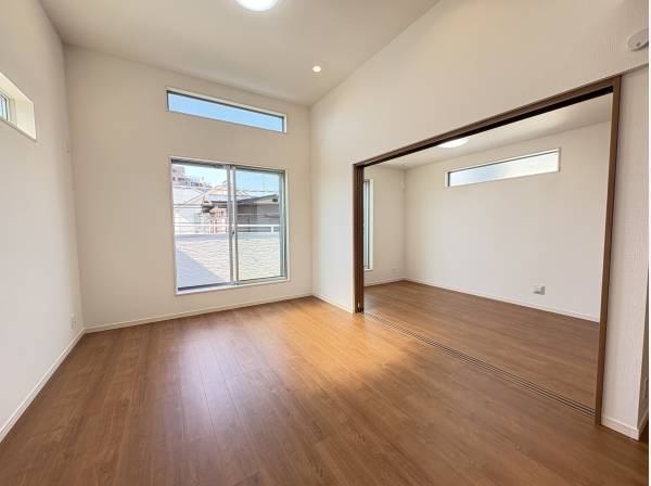 別の角度からのリビング