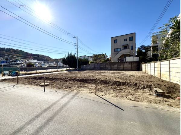 陽当たり良好な現地です。