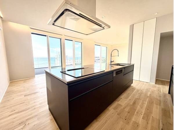 食洗器はMiele、水栓はGROHE